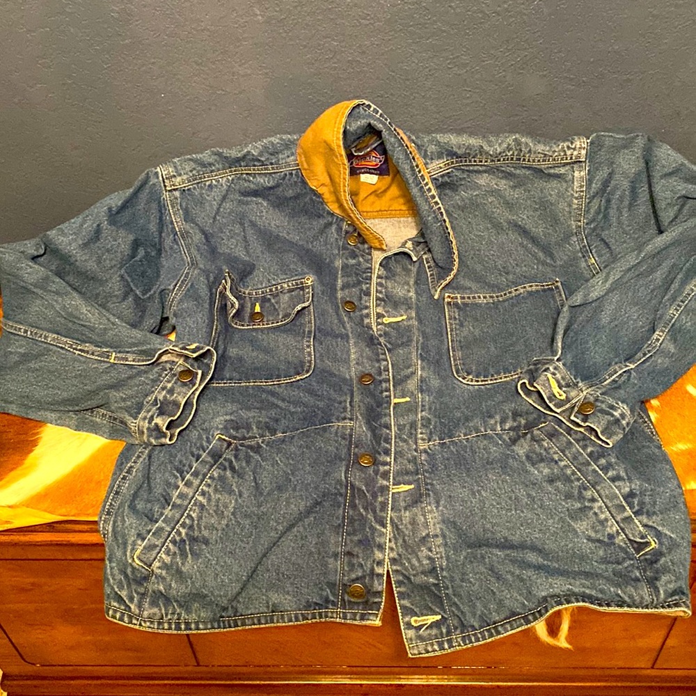 Men’s size large dickies blue Jean jacket with tan accent color under collar